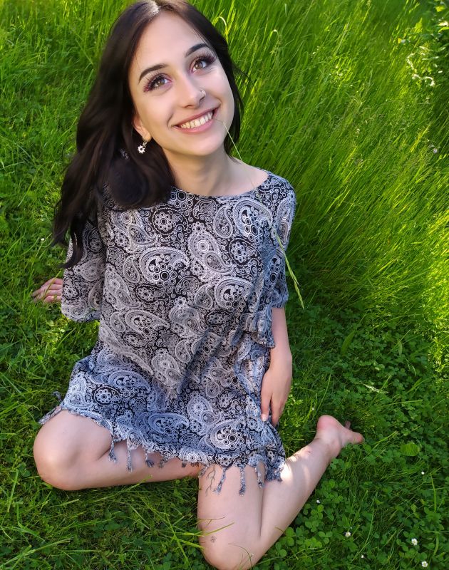 Dámské letní pončo a vzdušná halenka z viskózy v jednom, barva černá, bílý paisel