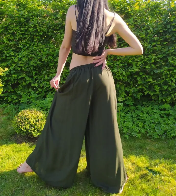 Vzdušné palazzo kalhoty z chladivé viskózy, barva khaki