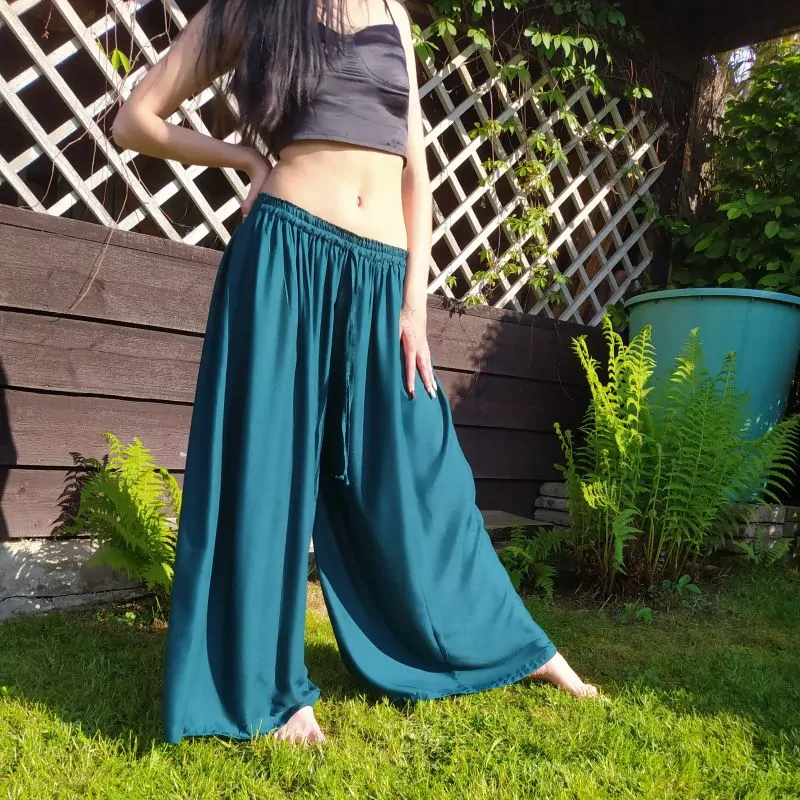 Vzdušné palazzo kalhoty z chladivé viskózy, barva petrolejová