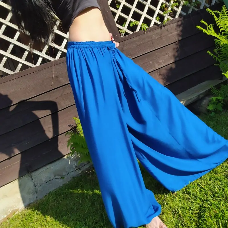 Vzdušné palazzo kalhoty z chladivé viskózy, barva modrá