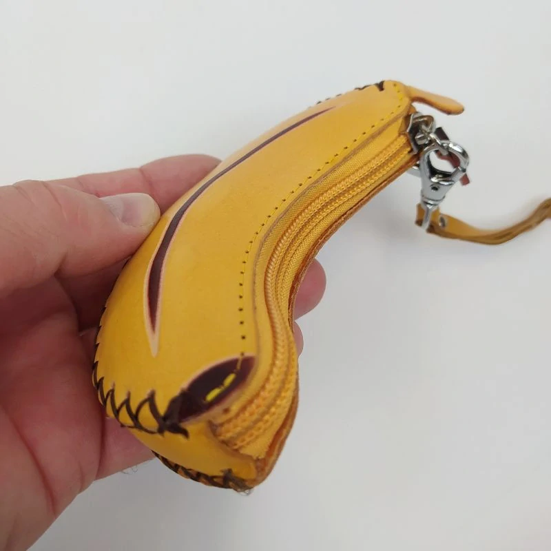 Peněženka banán 020