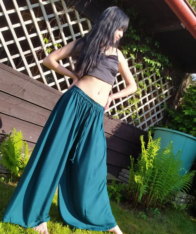 Vzdušné palazzo kalhoty z chladivé viskózy, barva petrolejová