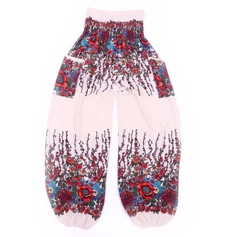 Vzdušné bílé letní kalhoty s květy: Pohodlí, které si zamilujete