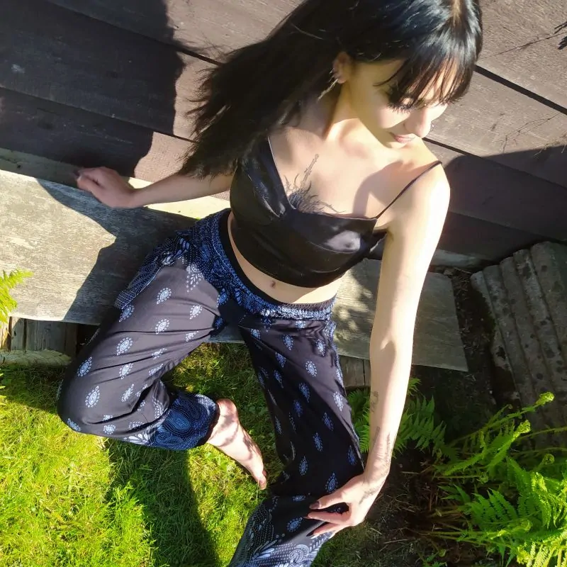 Pohodlné letní kalhoty s kapsami, barva černá