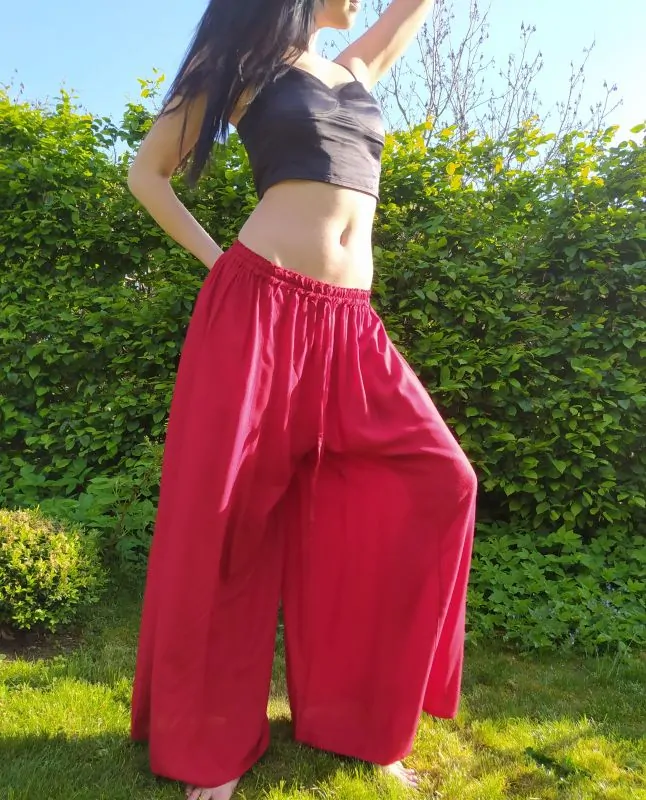 Vzdušné palazzo kalhoty z chladivé viskózy, barva červená